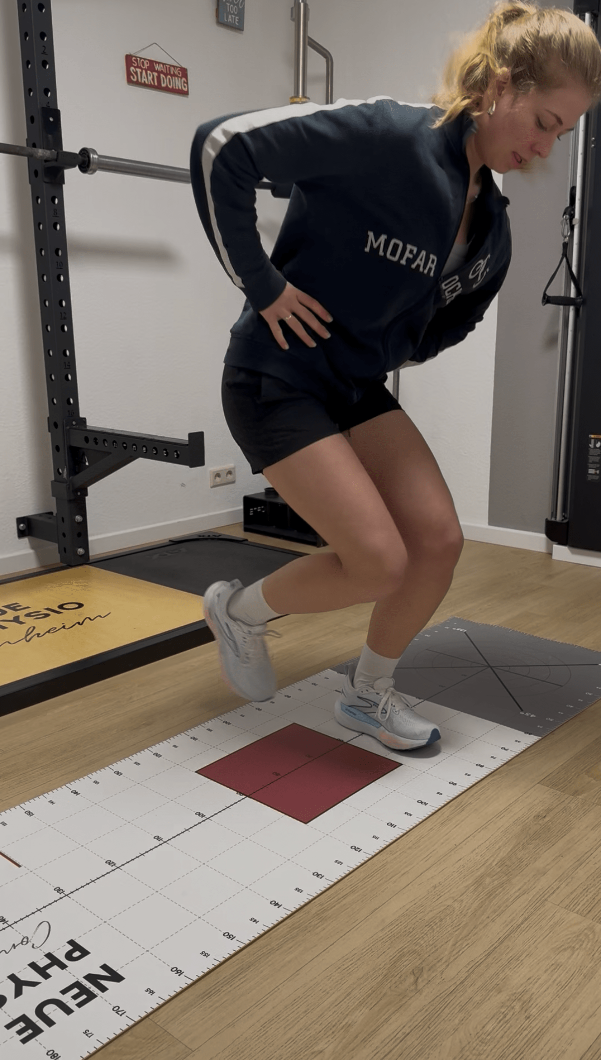 Screening-Matte NST – Gebrandet mit Logo