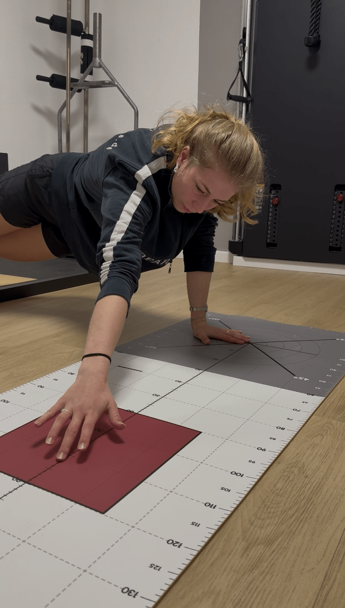 Screening-Matte NST – Gebrandet mit Logo